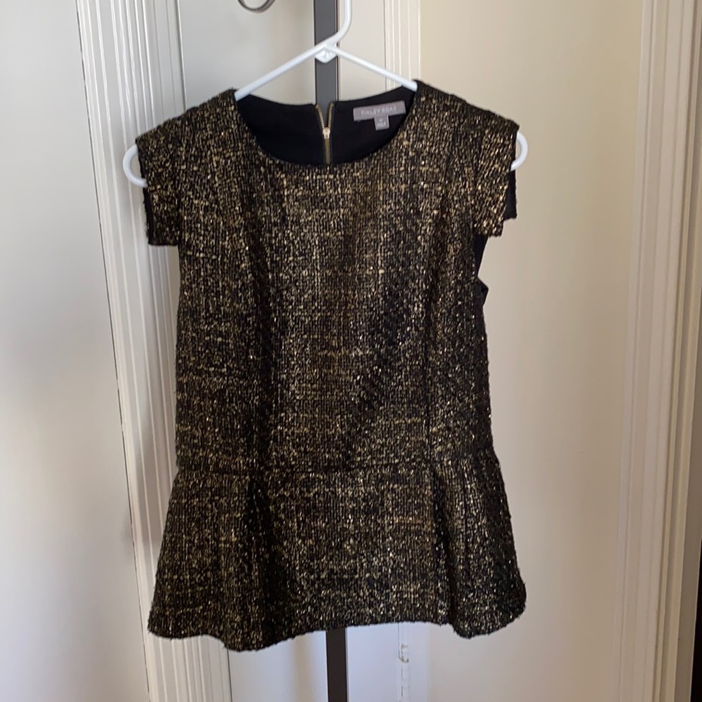 Black and gold sweater-like sleeveless blouse